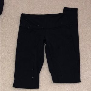 Black Lululemon wunder under luxtreme